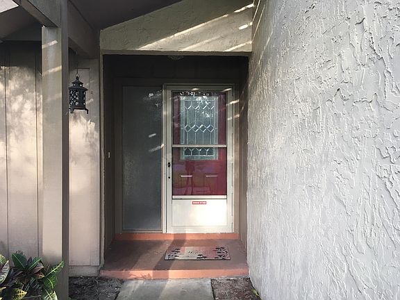 2nd image of 180 Holderness Dr
