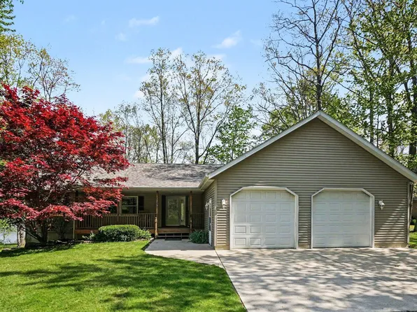 32058 County Road 687, Bangor, MI 49013