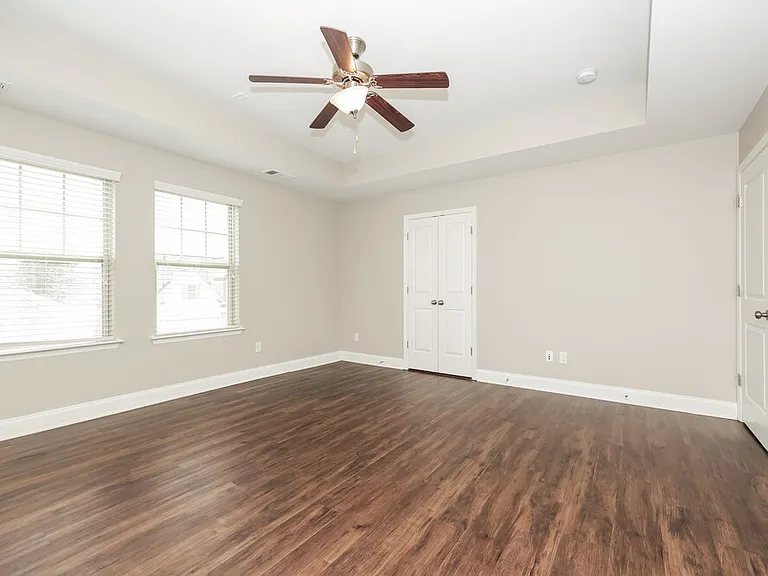 1005 Keeneland Dr — Photo 10