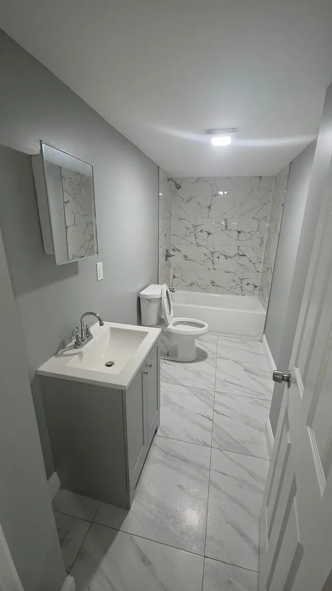 Building Photo - 106 Lawrence St #1