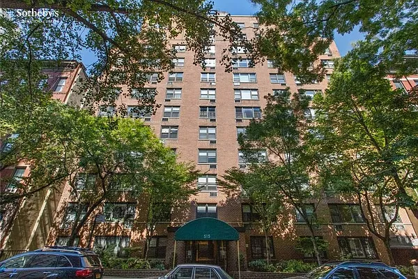 Sold by Sotheby's International Realty | media 22