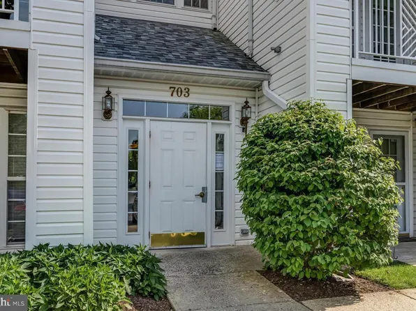703 Harvest Run Dr APT 201, Odenton, MD 21113
