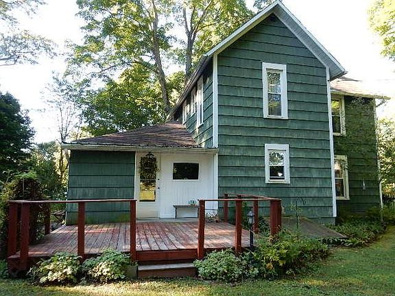 3rd image of 192 Mansfield Ave