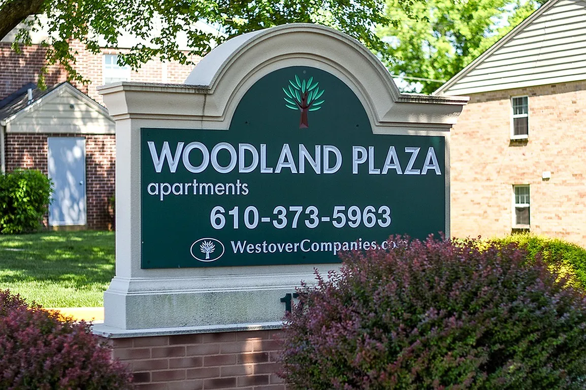 Woodland Plaza Apartments — Photo 2