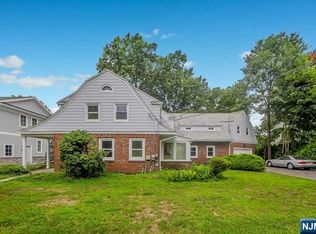 268 Robin Rd, Englewood, NJ 07631