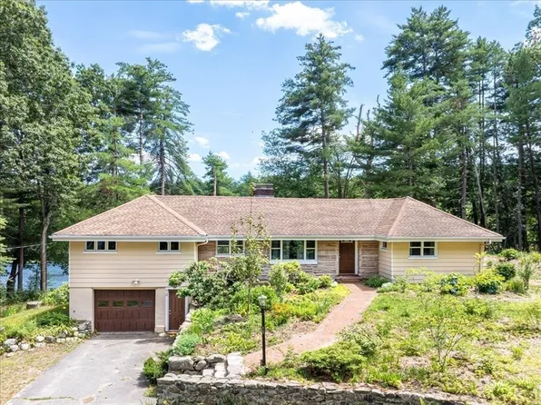 13 Shore Ave, Maynard, MA 01754