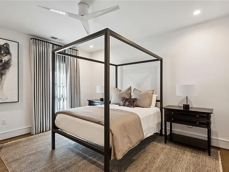2525 Peachtree Rd NE #32 — Photo 30