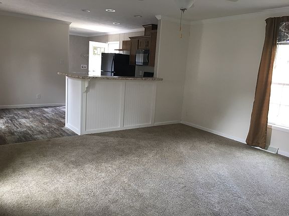 4th image of 35544 Joann Dr #142