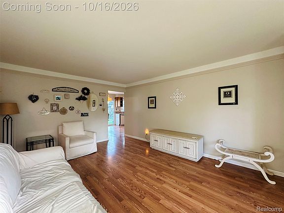 5th image of 25706 Audrey Ave