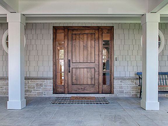 2nd image of 660 Juniper Ave #A