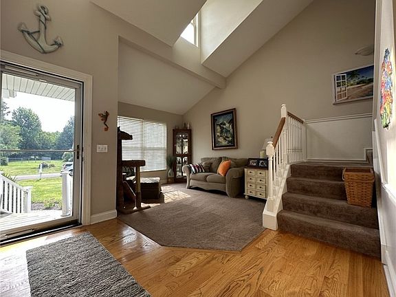4th image of 4124 White Oak Ct