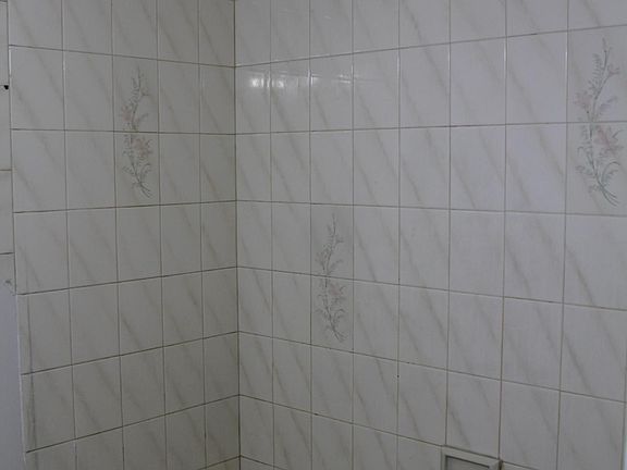3rd image of 7 Kaw Ave