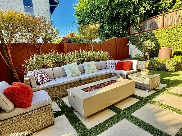 W Terrylynn Pl — Photo 6