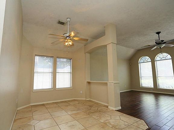 5th image of 1718 Calmar Dr