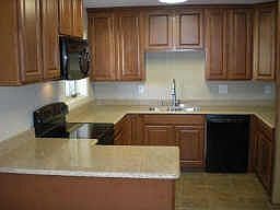 4th image of 4720 Meadowbrook Dr