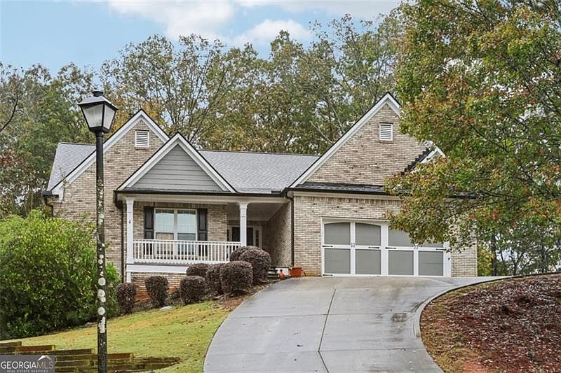 1st image of 445 Jennifer Springs Dr