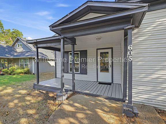 4th image of 605 E Woodard St
