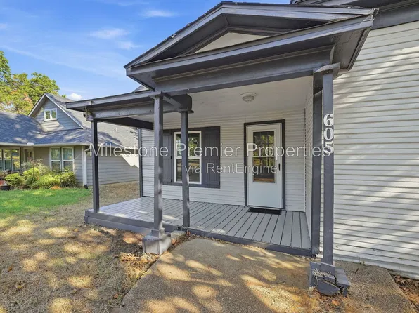 605 E Woodard St, Denison, TX 75021