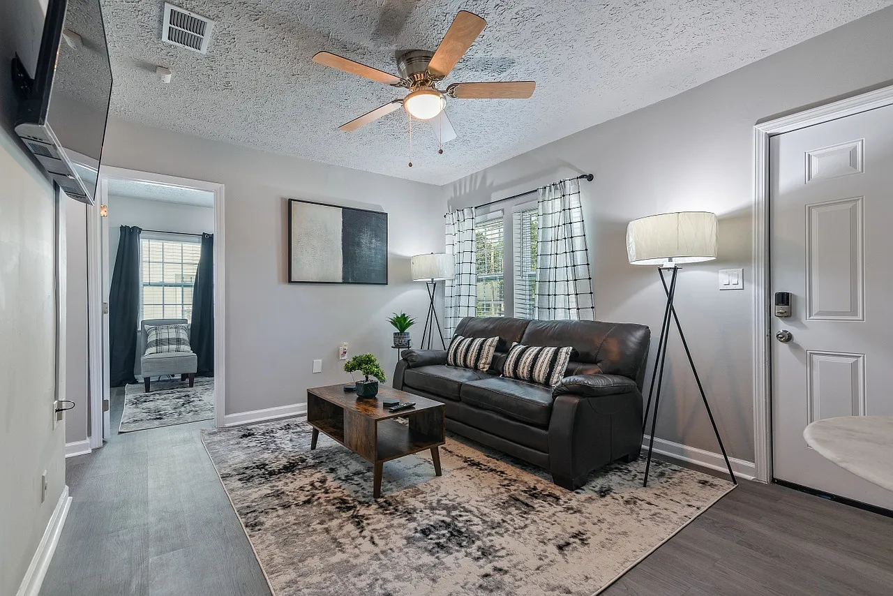 151 Lawton Street Southwest - 2 — Photo 1