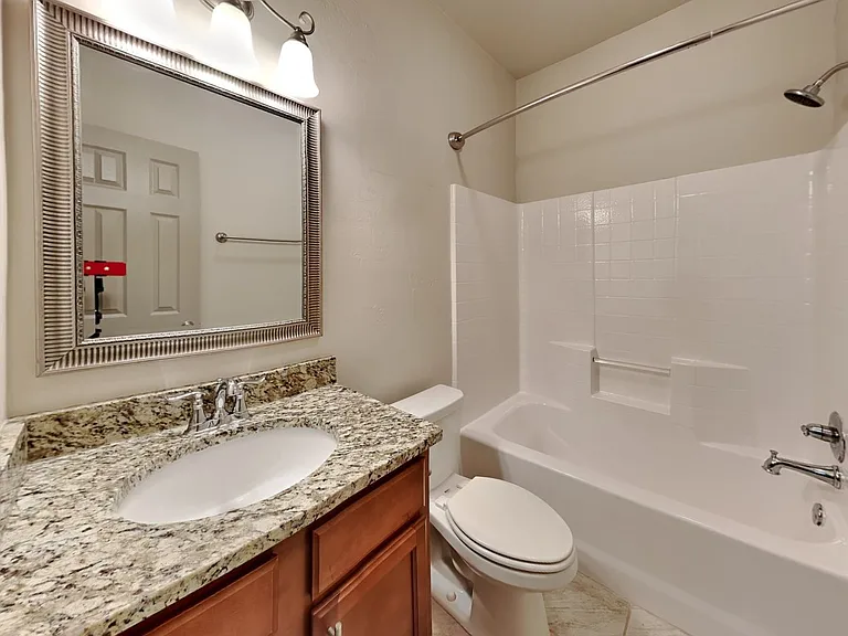 9416 NW 91st Cir — Photo 17