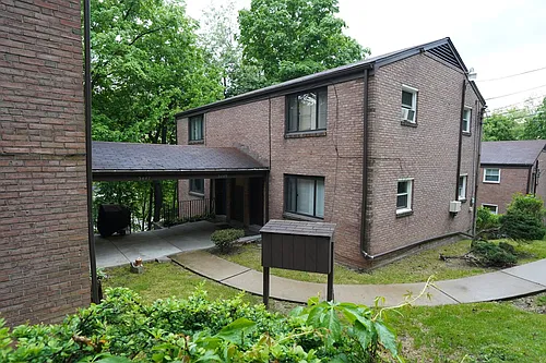 3447-3453 Evergreen Rd Photo 1
