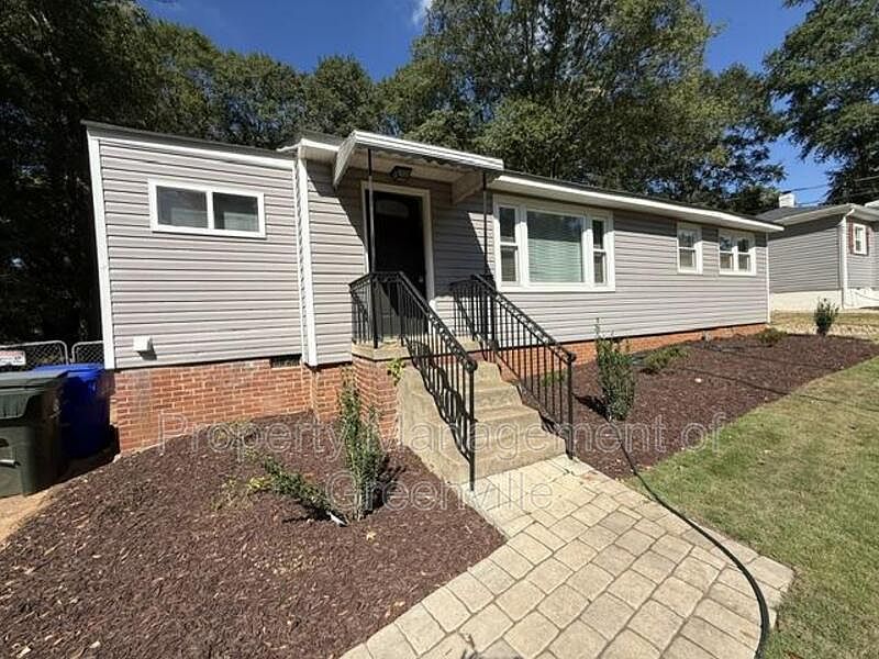 1st image of 436 Potomac Ave