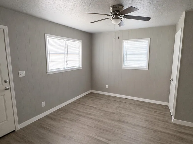605 N Pottenger Ave — Photo 10