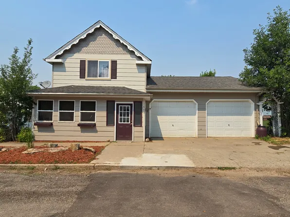 117 2nd Ave S, Belt, MT 59412