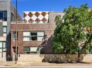 1424 W Grand Ave APT 5, Chicago, IL 60642