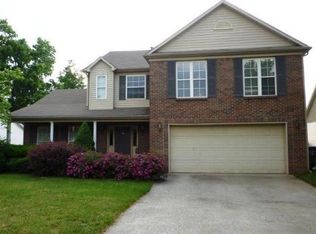 305 Meadow Valley Rd, Lexington, KY 40511