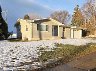 512 Gary Ave, Bismarck, ND 58501