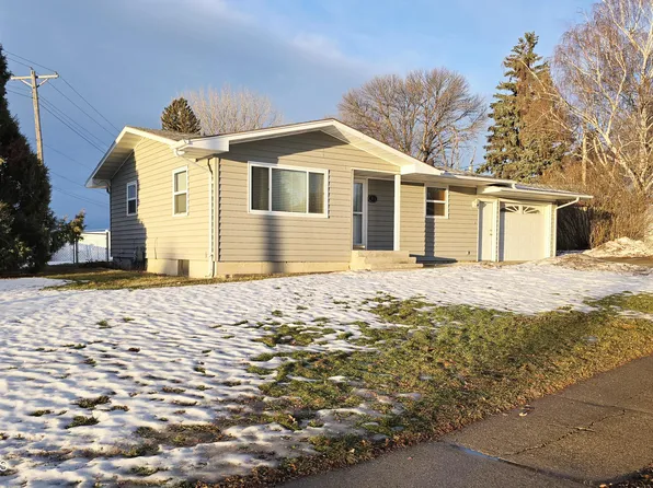 512 Gary Ave, Bismarck, ND 58501