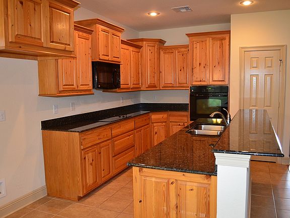 4th image of 14079 West Creek