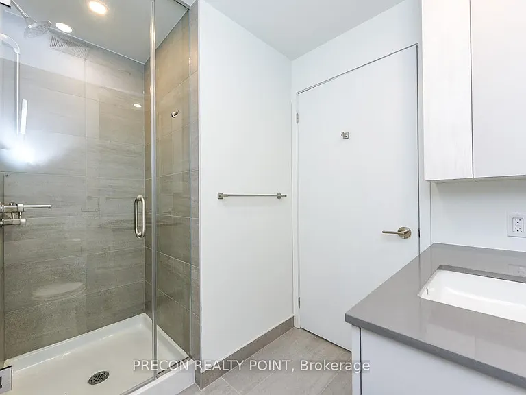 1 Fairview Rd E #3004 — Photo 12