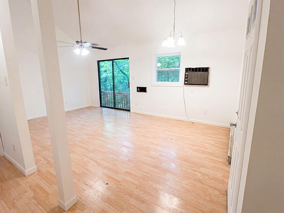4th image of 120 Jade Road