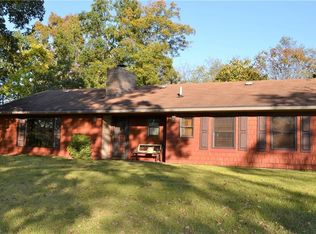 127 Hillcrest Dr, Marietta, OH 45750