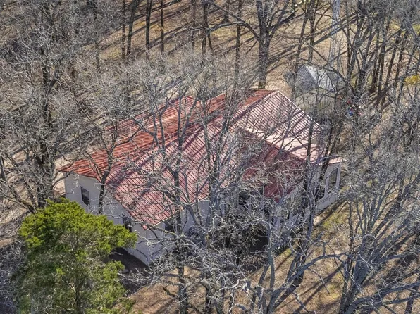 111 Rs County Rd #1495, Emory, TX 75440