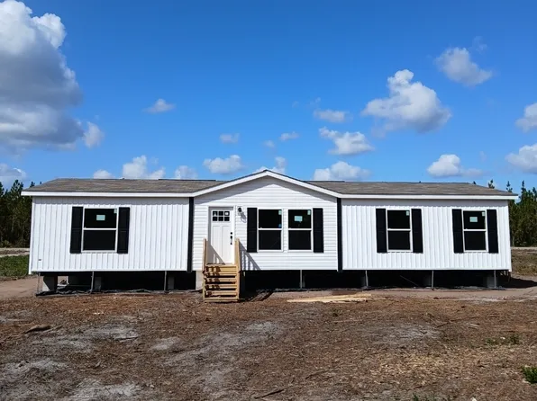 557 Boulevard St, Folkston, GA 31537