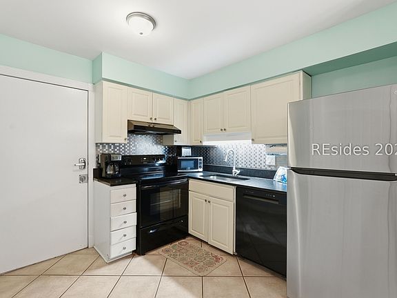 4th image of 45 Folly Field Rd APT 21E