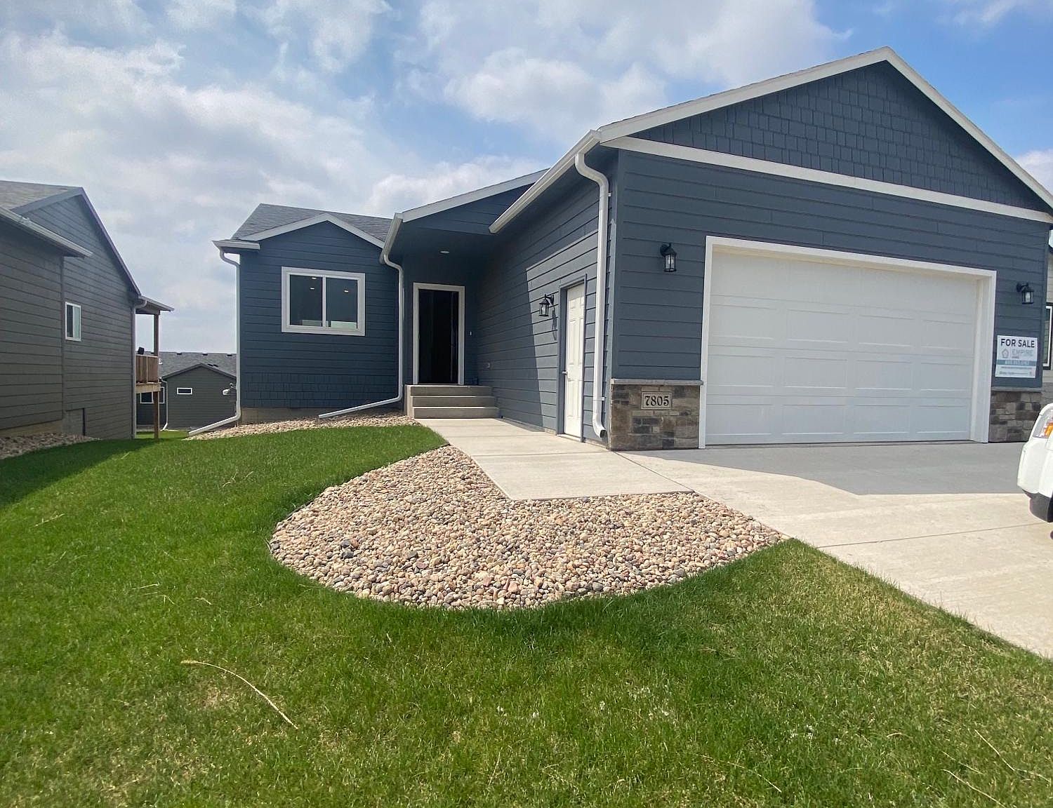 7805 E 44th St, Sioux Falls, SD 57110 Zillow