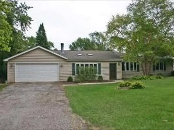 2N125 Linda Ln, Carol Stream, IL 60188