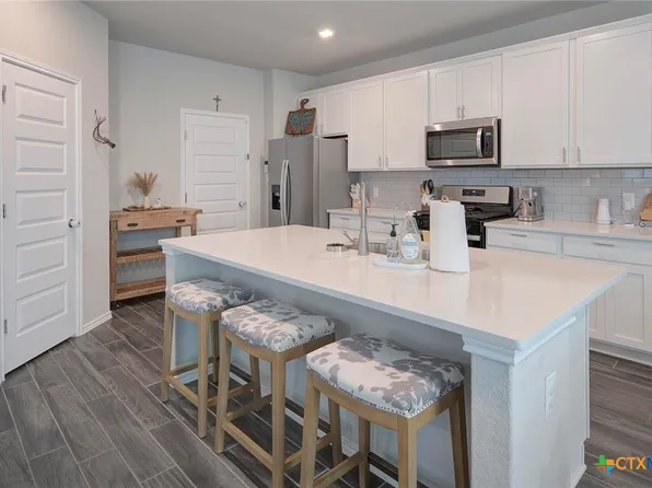 152 Honey Oak Ln, New Braunfels, TX 78130