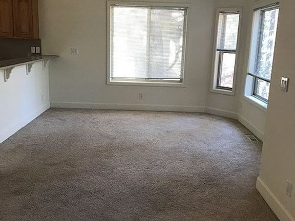 5th image of 699 Eloise Ave APT B
