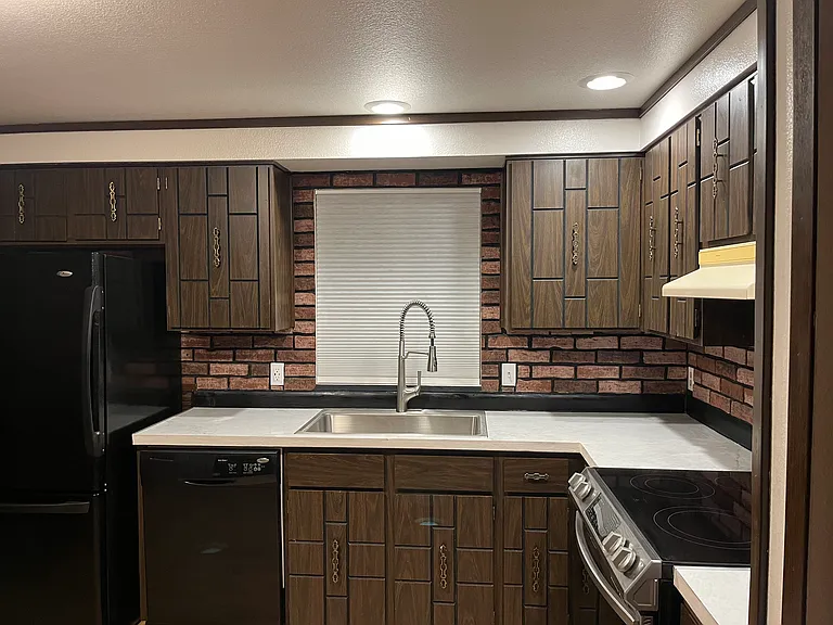 16425 NE 105th Pl — Photo 11