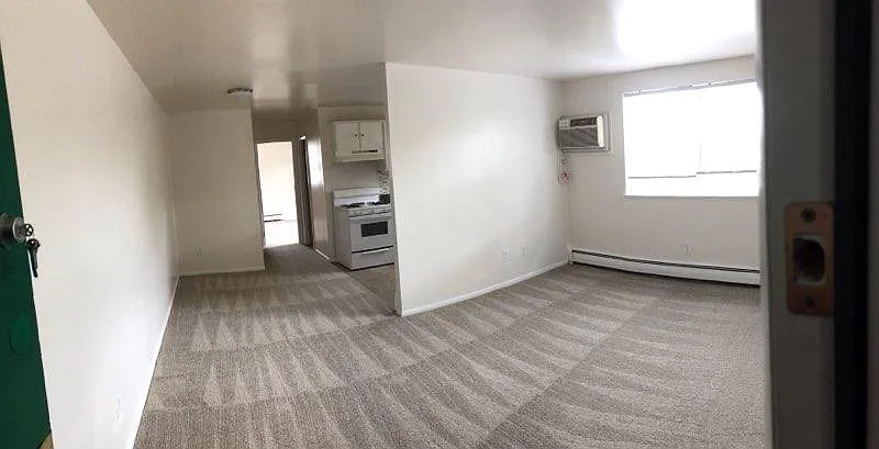 1 bed, 750 sqft, $980 — Photo 2