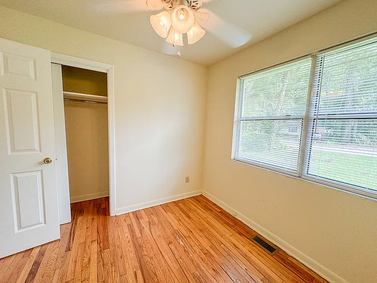 1666 Mayhew St — Photo 15
