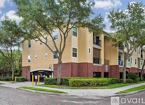 2010 E Palm Ave Photo 1