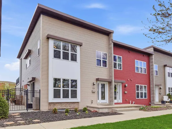 304 N Van Buren St, Green Bay, WI 54301