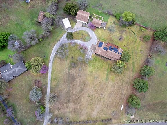 2nd image of 575 Majestic Hills Rd