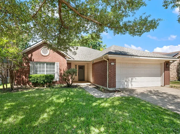 1208 Hanover Dr, Euless, TX 76040